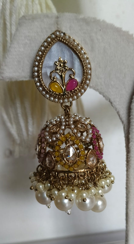 Shaarvya Jhumka