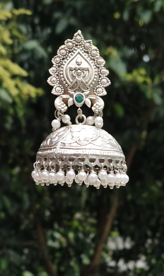 Madhuri Jhumka