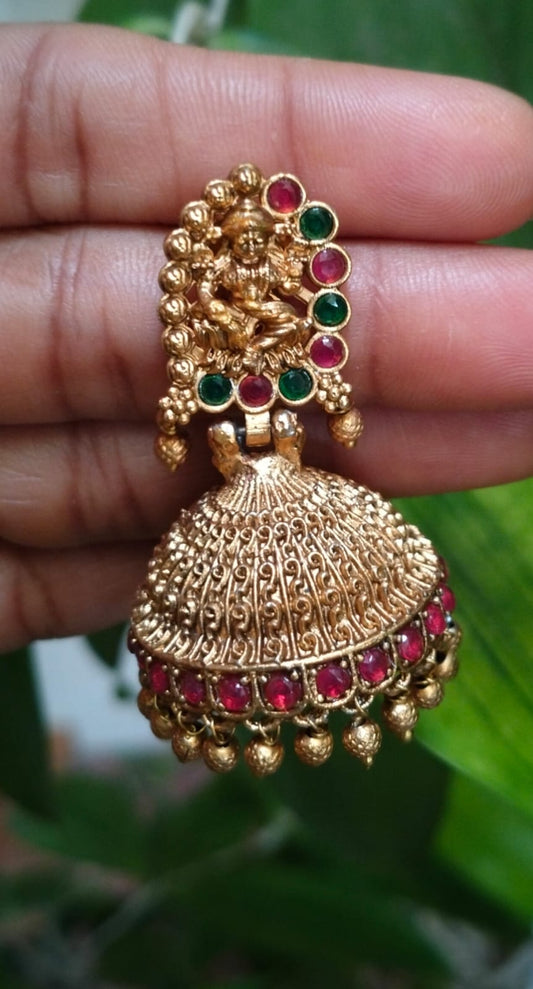 Divyana Jhumka