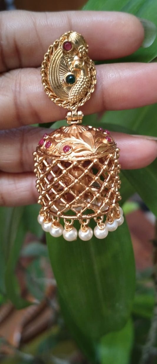 Glided Hollow Jhumka