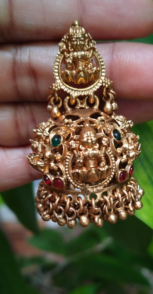 Kamya Jhumka