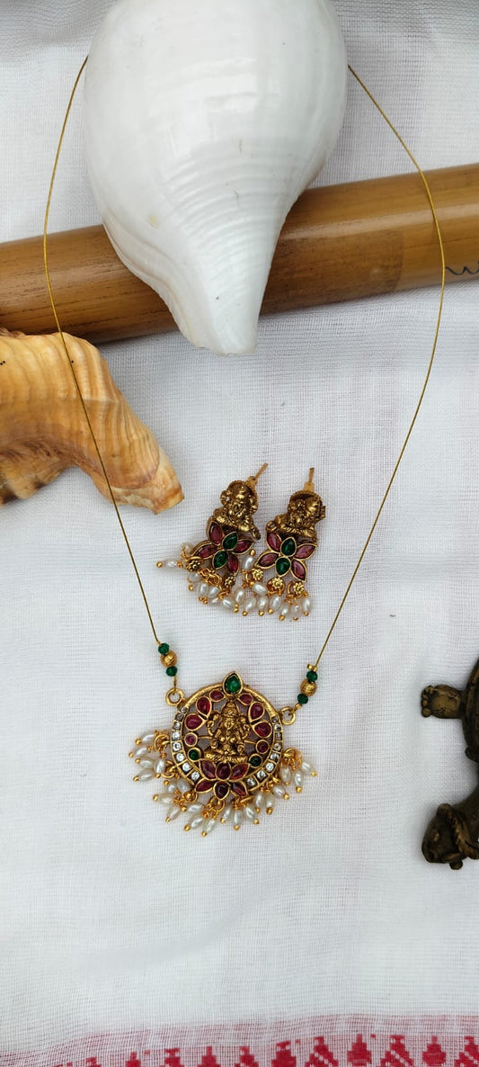 Padmika Invisible Necklace