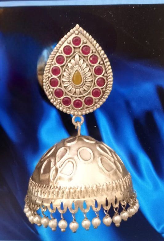 Shaaniya Jhumka